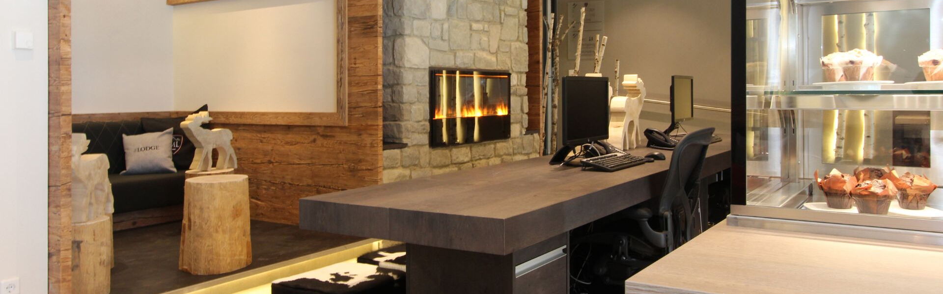 Lounge at Mountain Lodges Kaprun by AvenidA